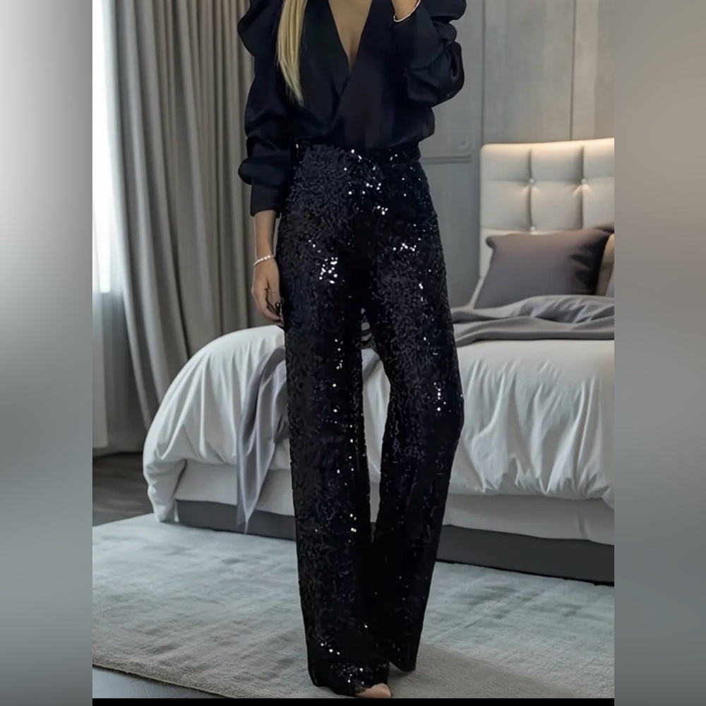 SO CHIC BOUTIQUE SEQUIN BOOTCUT PANTS!